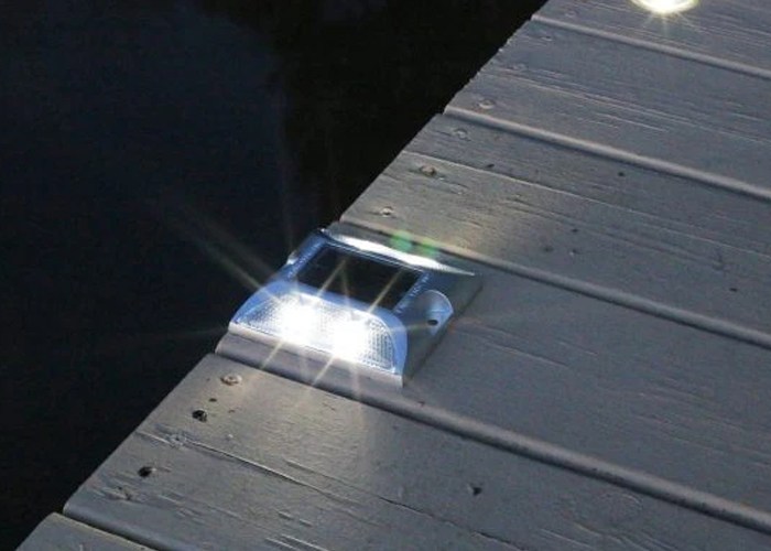 Solar dock light available near Pewaukee, WI