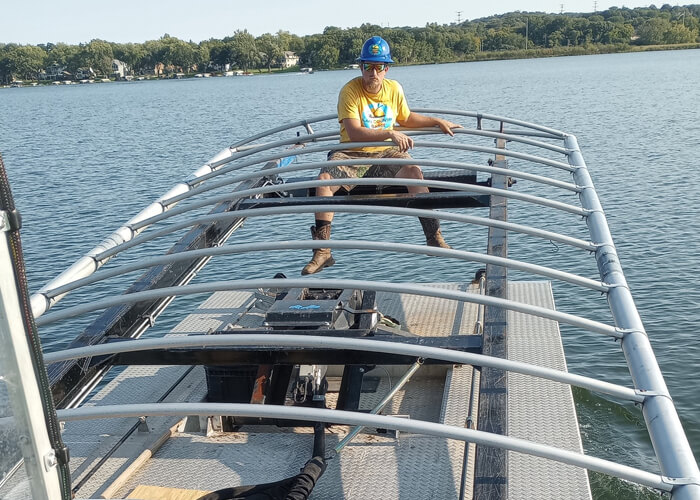 Seasonal barge dock and boat lift services